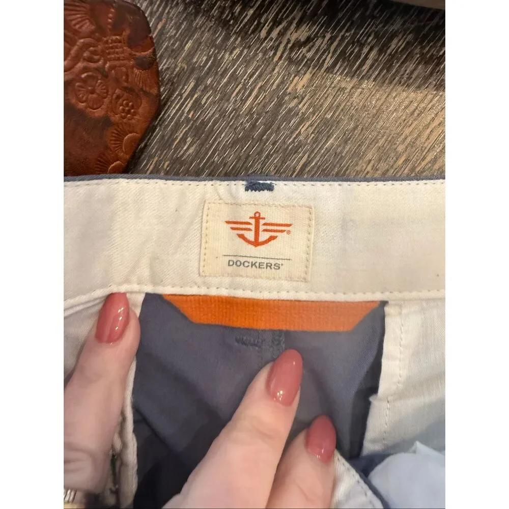 Dockers Gray White Anchors Bermuda Shorts sz 32 NWOT